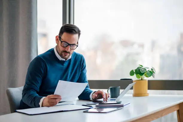 what is a good way to organize your job search?